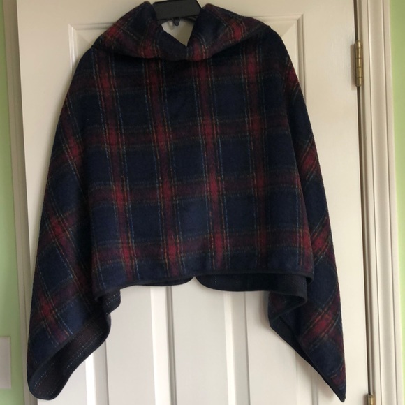 Plaid capelet - Picture 2 of 3